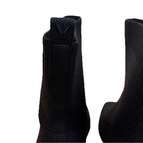 Vivaia Margot Wedge Booties Square Toe Water Repellant Black Size 42 US 10.5 - Picture 4 of 7